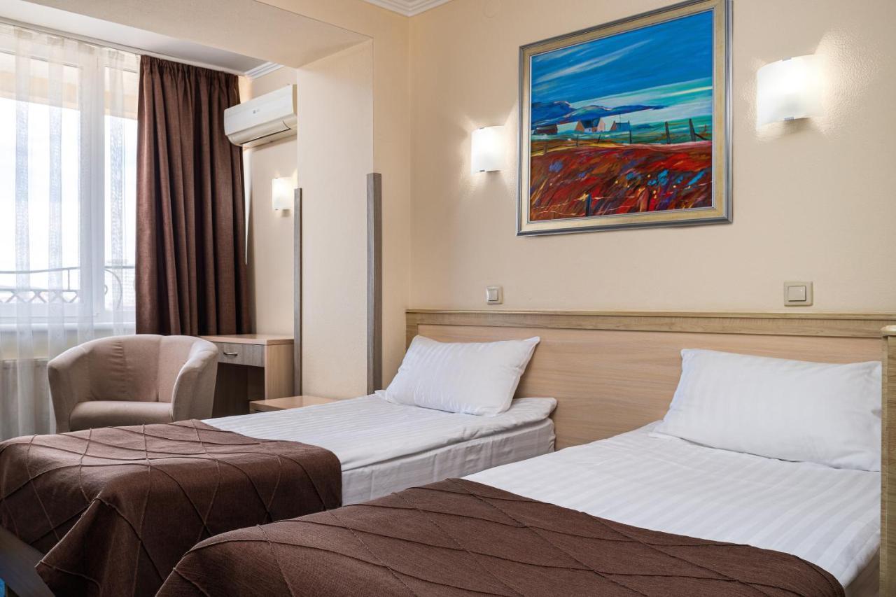 Sonata Hotel & Restaurant "Готель Соната" Lviv Luaran gambar