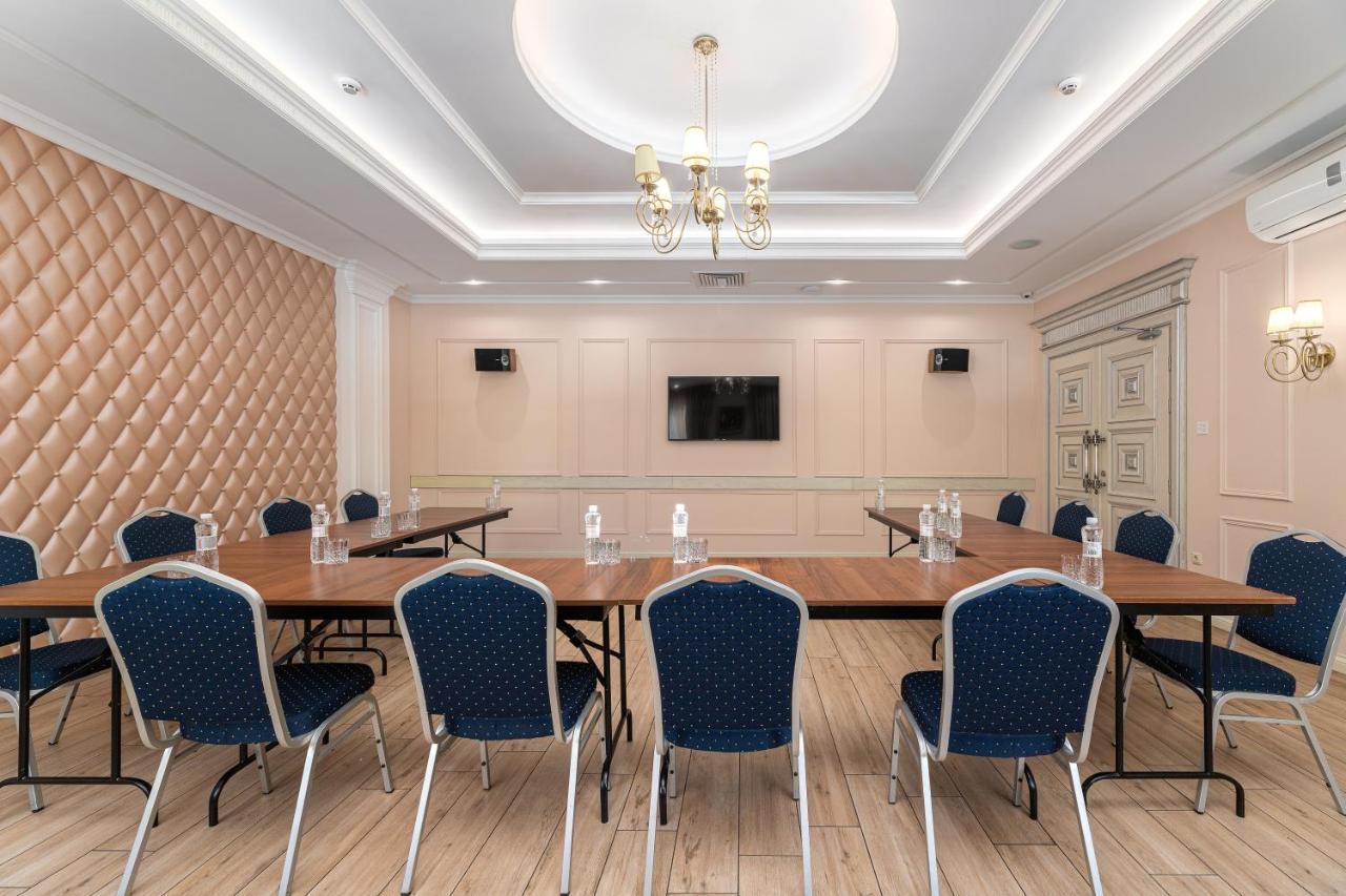 Sonata Hotel & Restaurant "Готель Соната" Lviv Luaran gambar