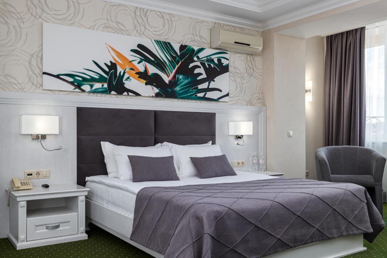 Sonata Hotel & Restaurant "Готель Соната" Lviv Luaran gambar