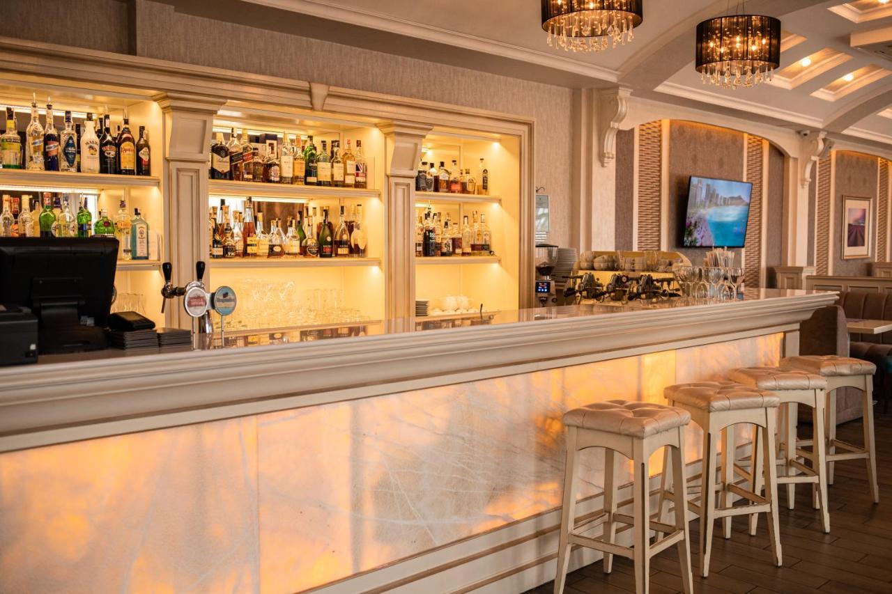 Sonata Hotel & Restaurant "Готель Соната" Lviv Luaran gambar