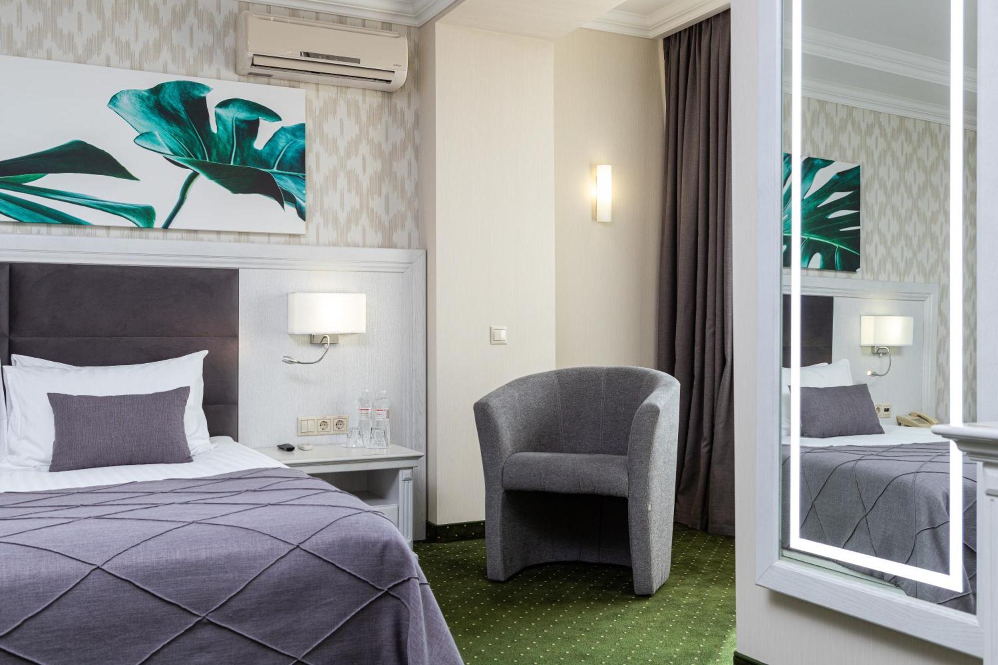 Sonata Hotel & Restaurant "Готель Соната" Lviv Bilik gambar